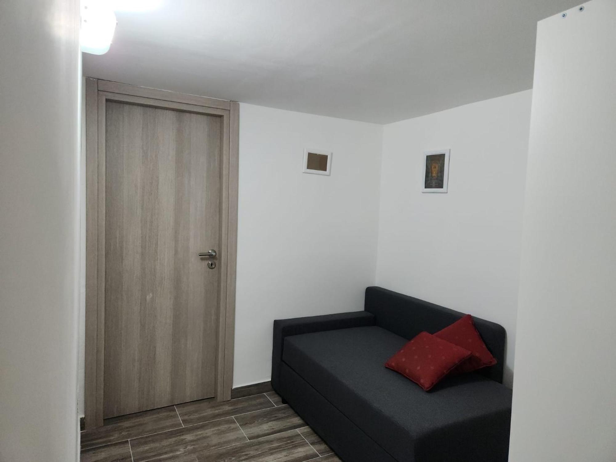 Don Vito'S Home, Dsg2 Short Lets, 250 Mt Metro Палермо Екстериор снимка